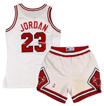 1990-1991 Michael Jordan Chicago Bulls Home Uniform Set Jersey and Shorts (MEARS A-10)  First Bulls NBA Championship